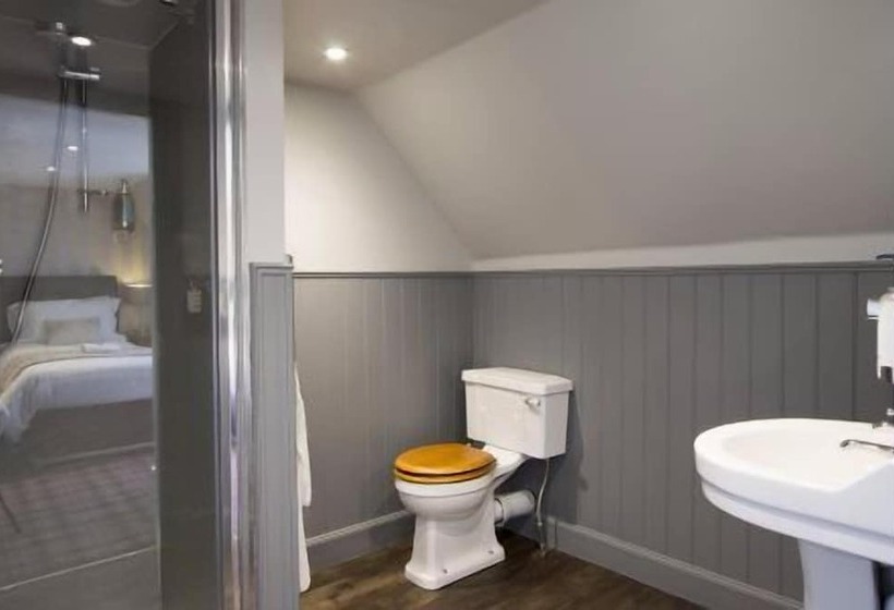 Glen Clova Hotel & Luxury Lodges