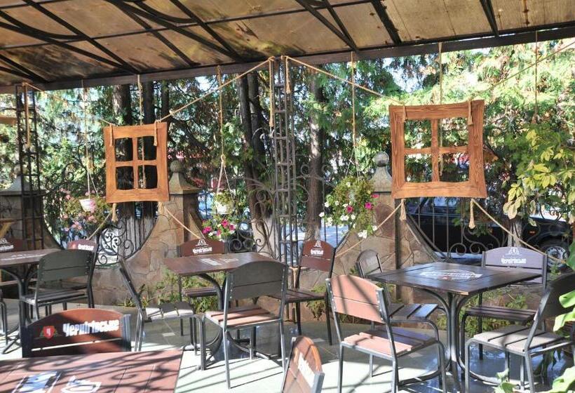 هتل туристично розважальний комплекс стіжок