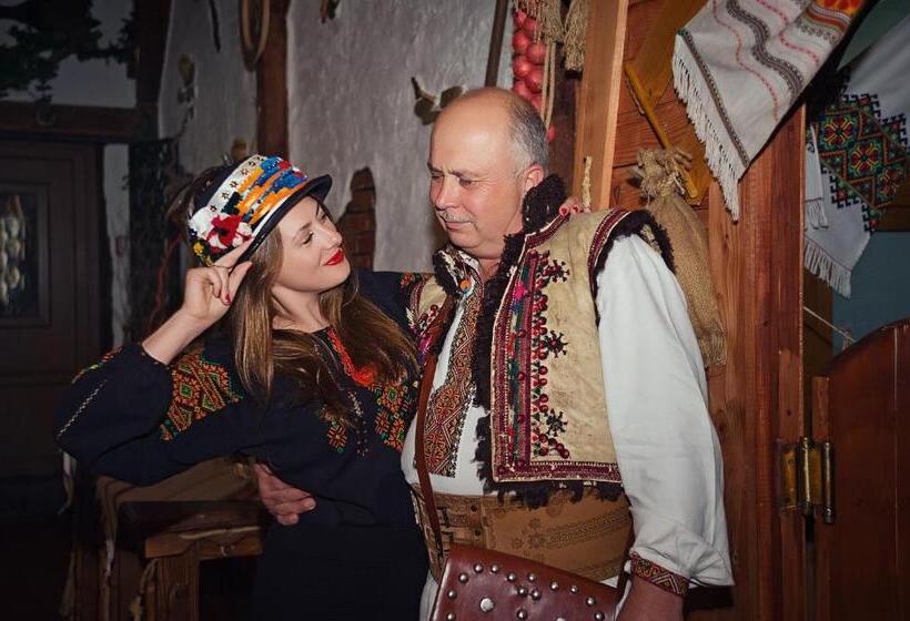 هتل туристично розважальний комплекс стіжок