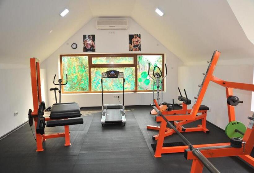 هتل туристично розважальний комплекс стіжок