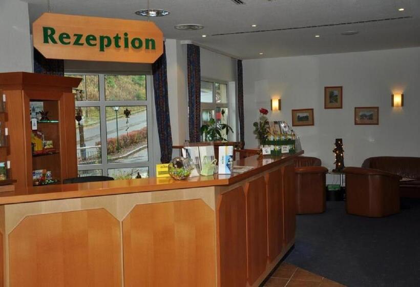 호텔 Am Wald  Garni