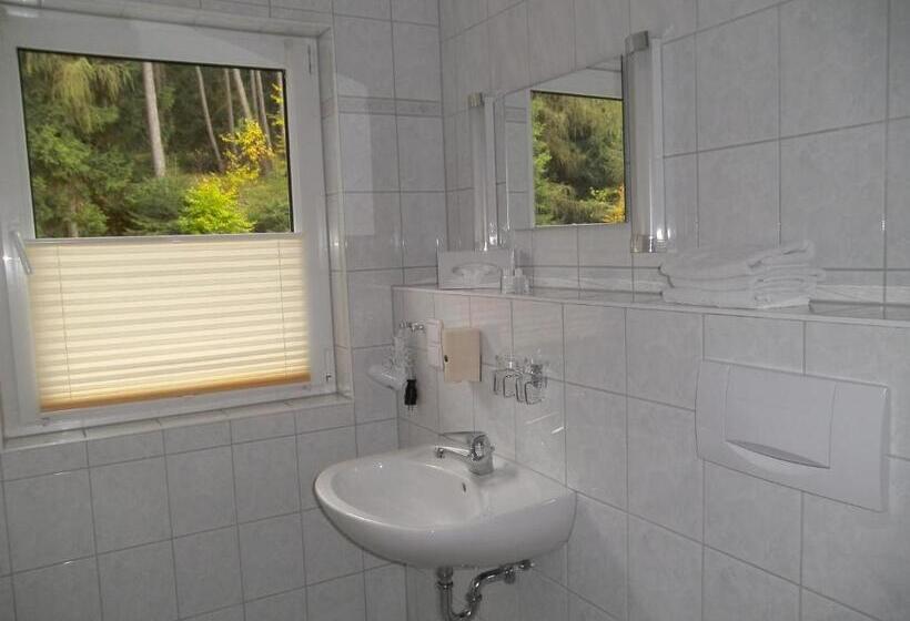 호텔 Am Wald  Garni