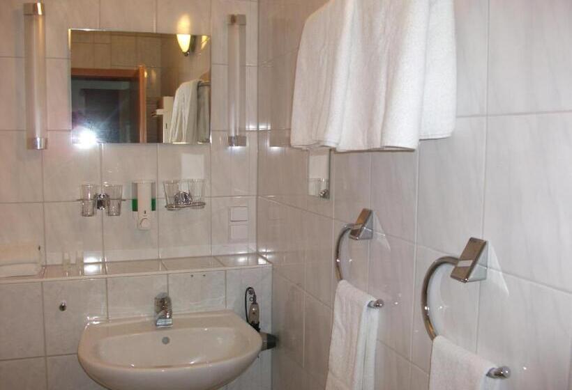 호텔 Am Wald  Garni