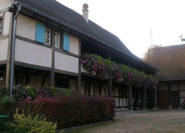 호텔 Auberge Et Hostellerie Paysanne
