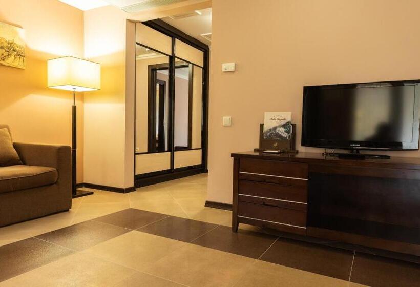 בית מלון כפרי Belle Royalle