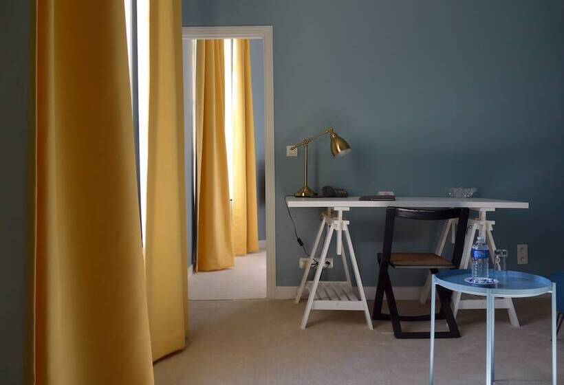 Отель Chateau D'aubry