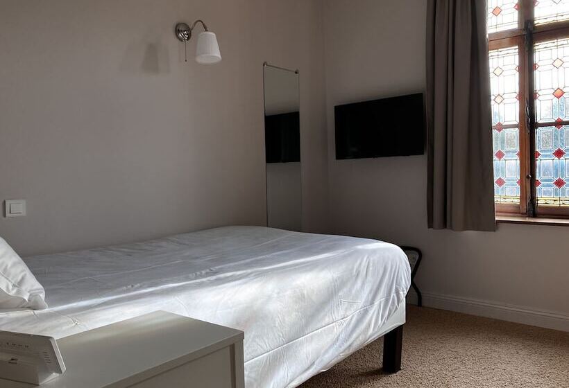 Отель Chateau D'aubry