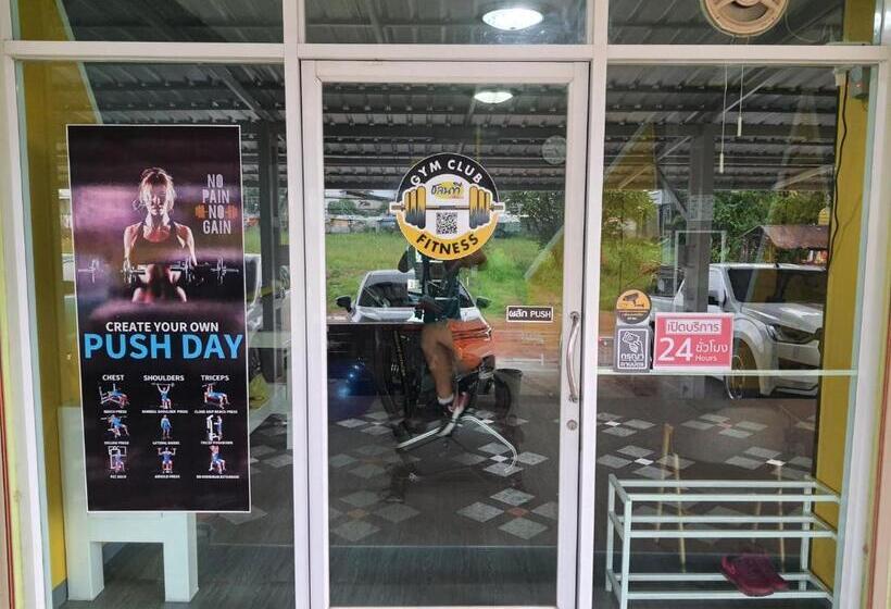 ホテル Chonnatee Residence