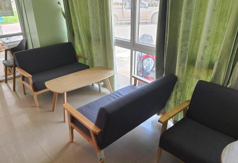 ホテル Chonnatee Residence