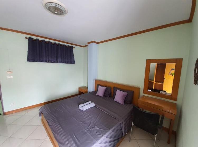 ホテル Chonnatee Residence