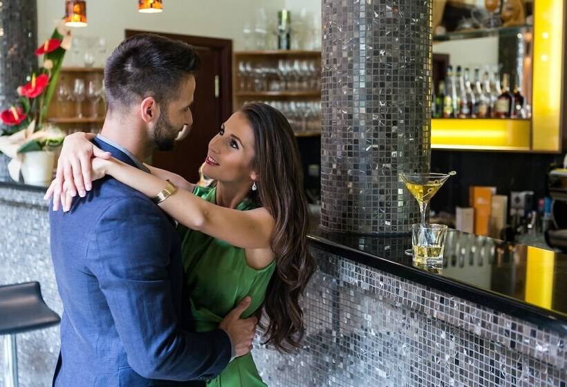 בית מלון כפרי Colosseum