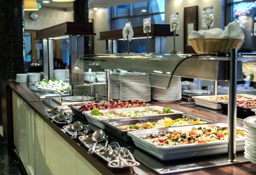 בית מלון כפרי Colosseum