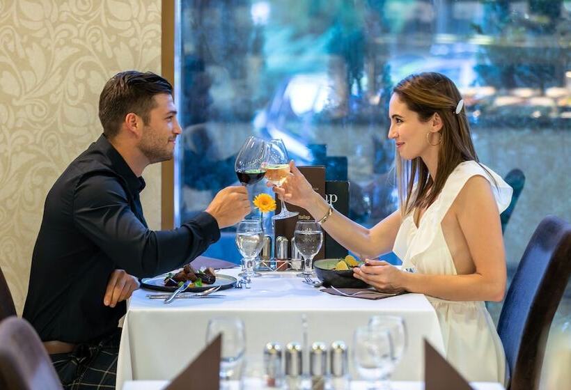 בית מלון כפרי Colosseum