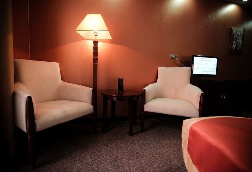 בית מלון כפרי Colosseum