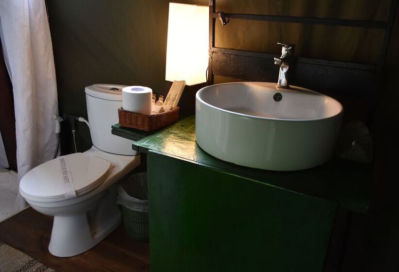 호텔 Explorer By Eco Team Kumana National Park