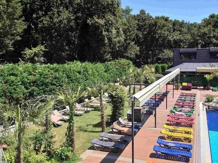 בית מלון כפרי Green House Garden Park