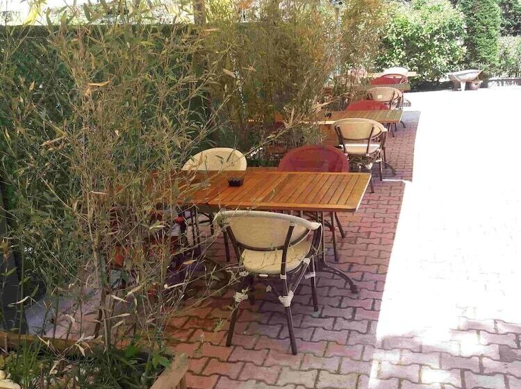 בית מלון כפרי Green House Garden Park