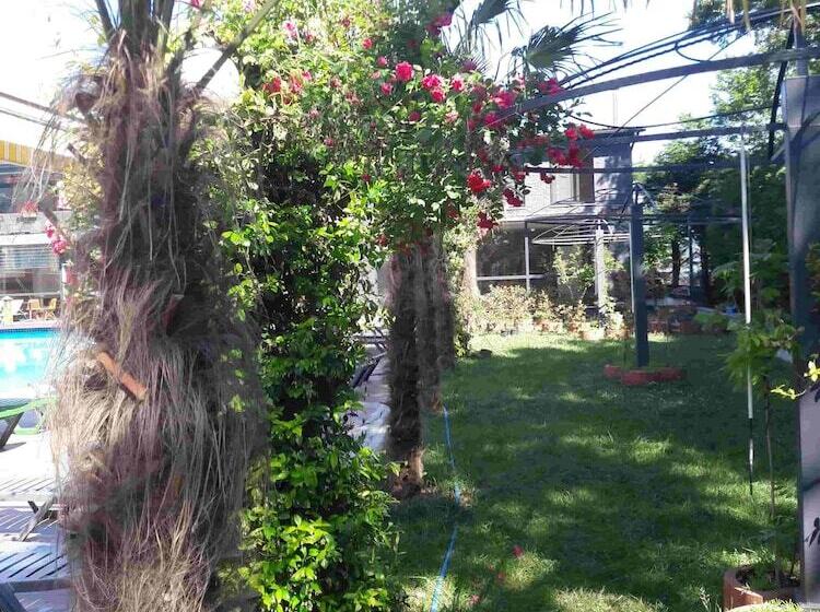 בית מלון כפרי Green House Garden Park