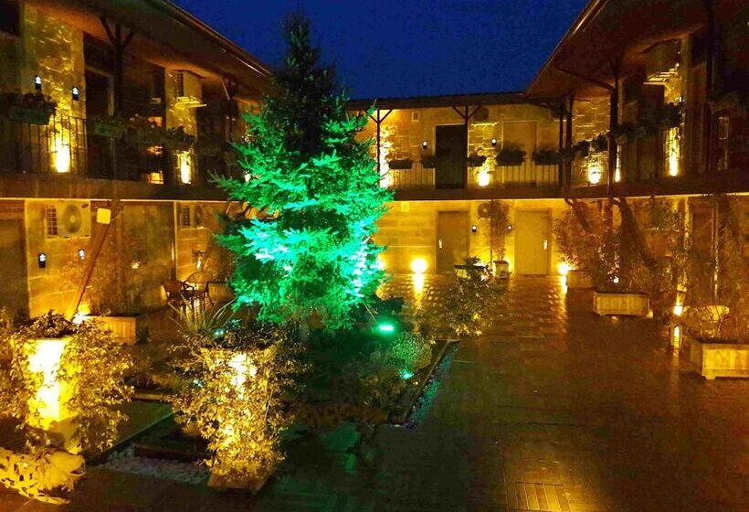 בית מלון כפרי Green House Garden Park