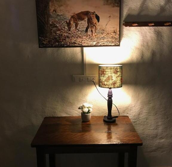 호텔 Kamp Kamouflage Kanha