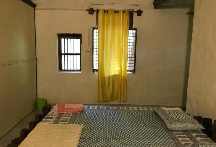 호텔 Kamp Kamouflage Kanha