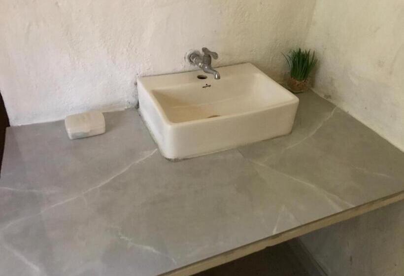 호텔 Kamp Kamouflage Kanha