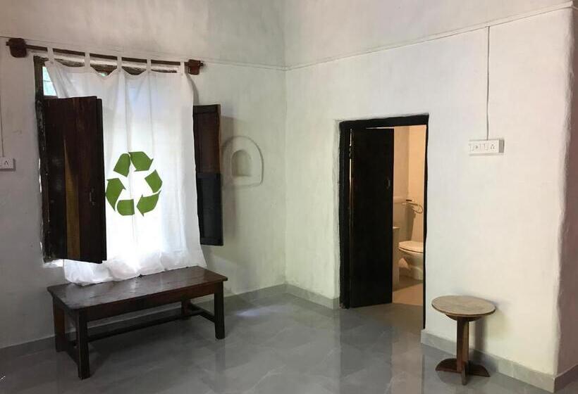 호텔 Kamp Kamouflage Kanha