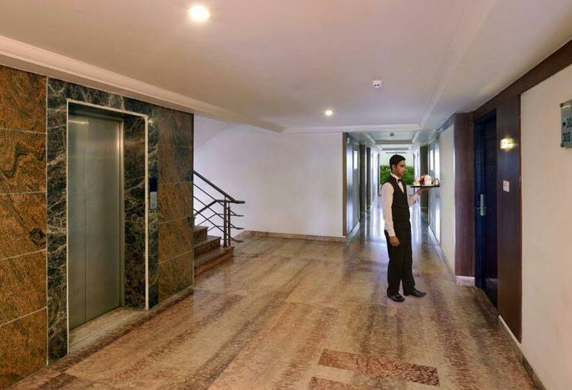 فندق Keshav Clarks Inn Gadag