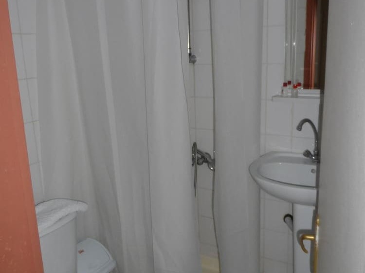 בית מלון כפרי Kiraz