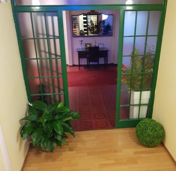 בית מלון כפרי Le Cardinal