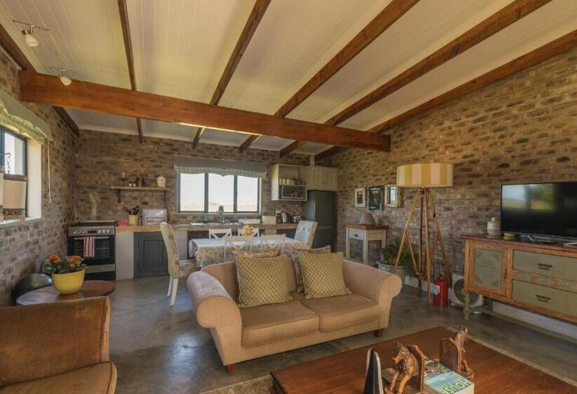 فندق Libertas Guest Farm