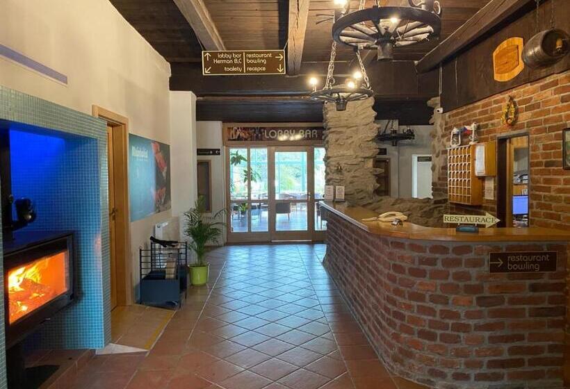 호텔 Mlyn   Jihlava