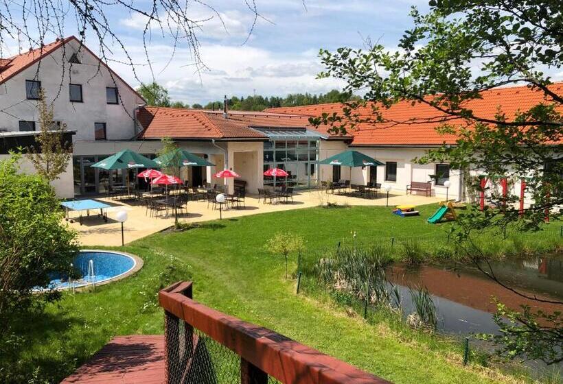 호텔 Mlyn   Jihlava