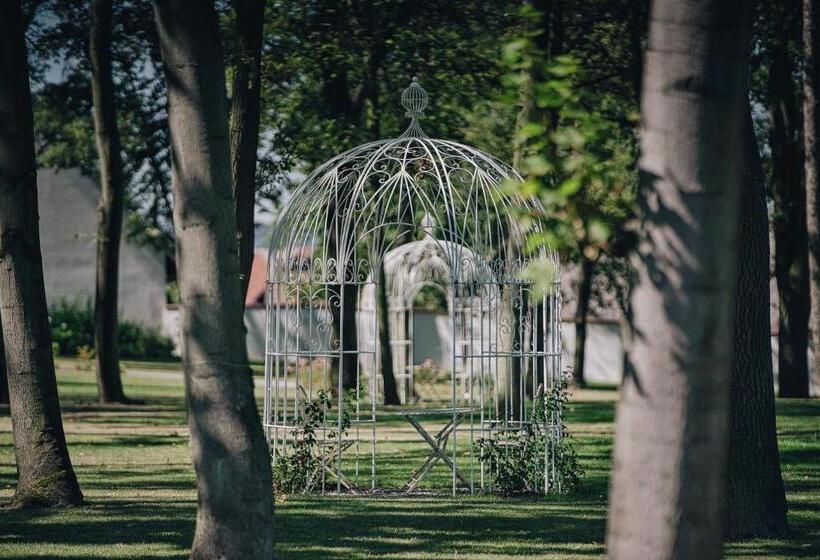 בית מלון כפרי Panství Dlouhá Lhota