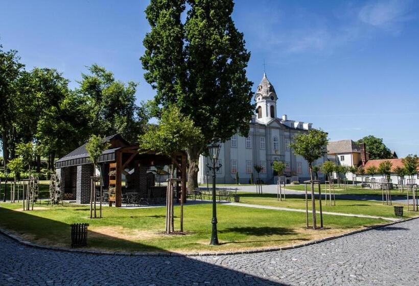 בית מלון כפרי Panství Dlouhá Lhota