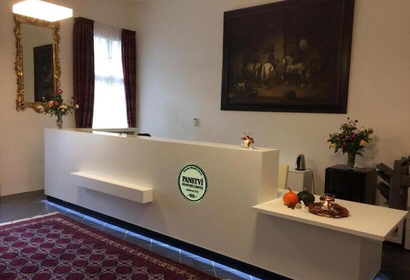 בית מלון כפרי Panství Dlouhá Lhota