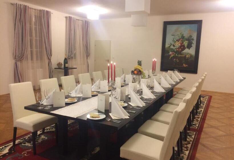 בית מלון כפרי Panství Dlouhá Lhota