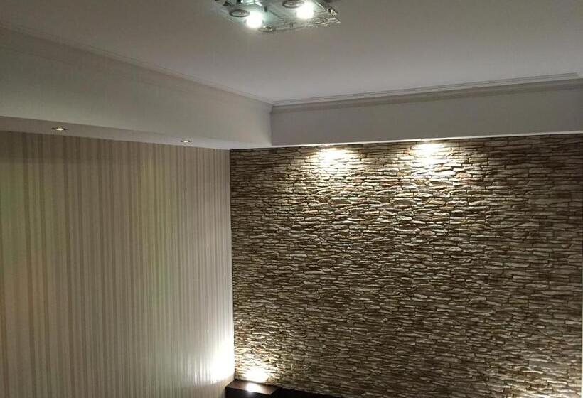 호텔 Patyi étterem és