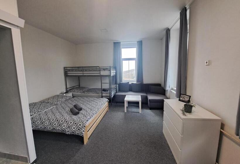 Szálloda Pension U Johnů