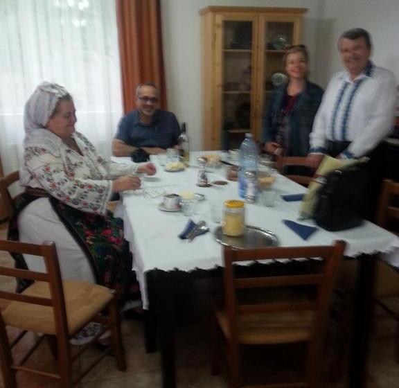 Отель Pensiunea Agroturistica Ioana