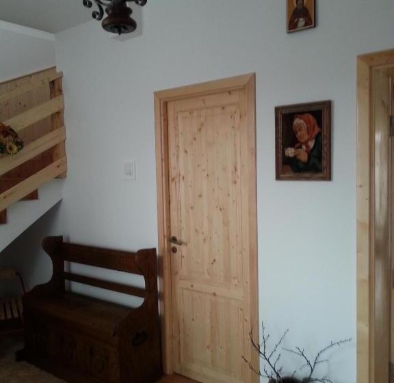 Отель Pensiunea Agroturistica Ioana