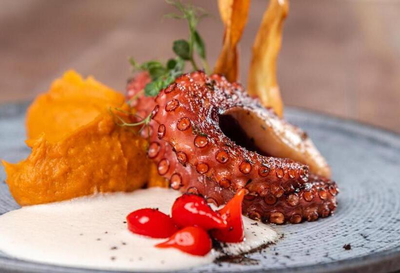 호텔 Pensiunea Iristar