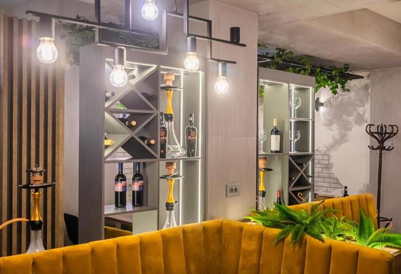 호텔 Pensiunea Iristar