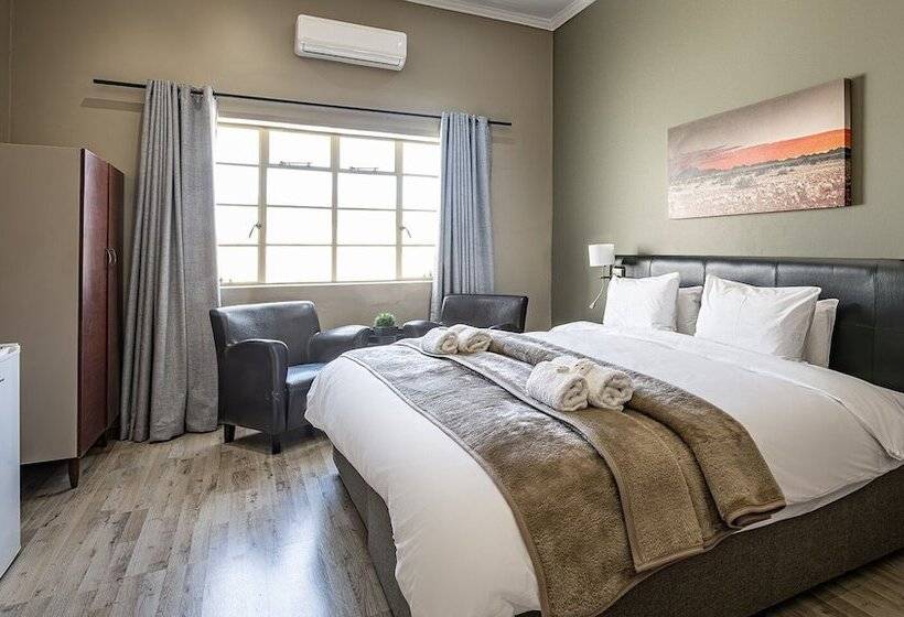 ホテル Pofadder Inn