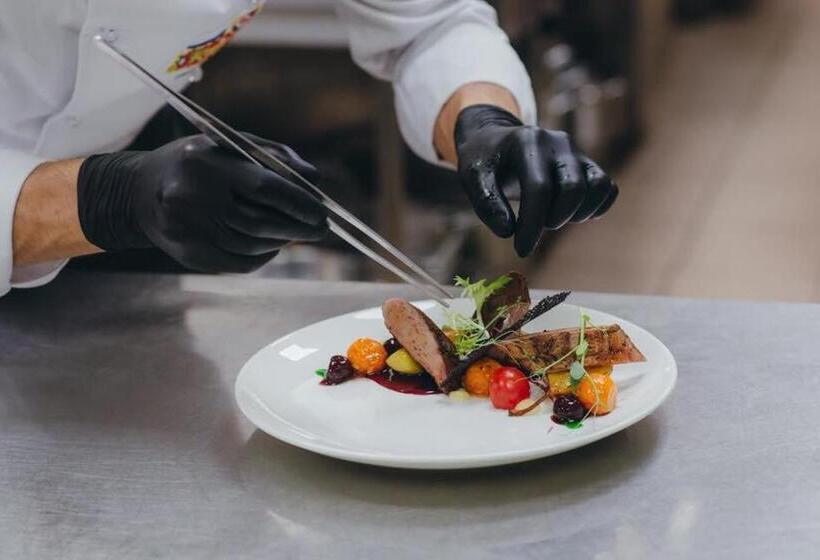 فندق Resort&spa Kamelot