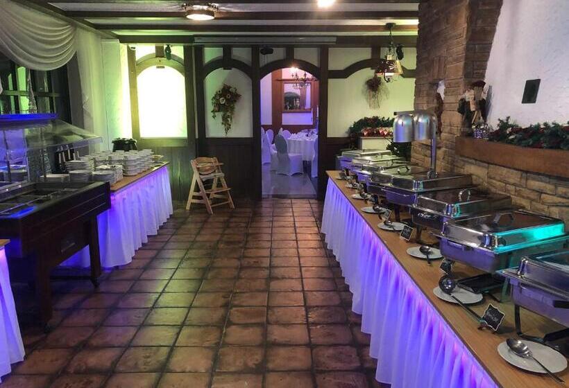 ホテル & Restaurant Krone