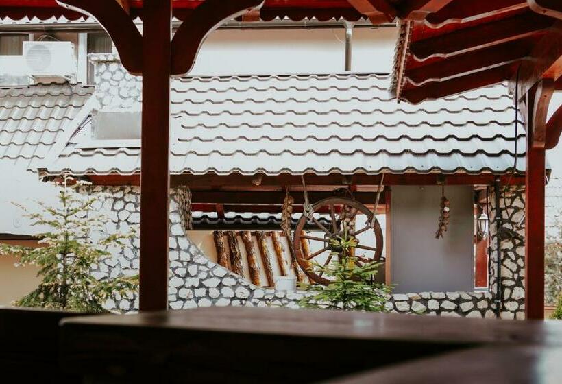 בית מלון כפרי Restaurant Milenium