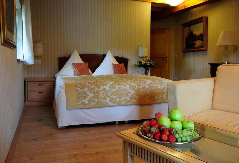 Отель Schlossresidenz Heitzenhofen