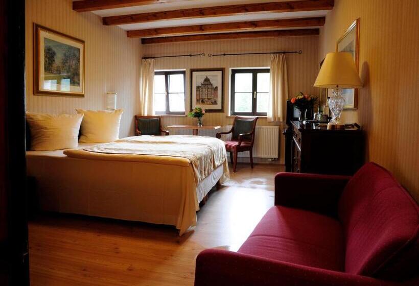 Отель Schlossresidenz Heitzenhofen