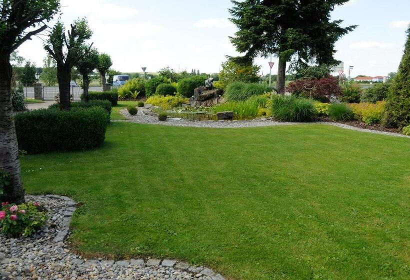 בית מלון כפרי Schwarzes Ross